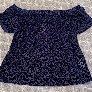 Hollister off the shoulder shirt